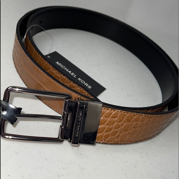 Michael Kors Reversible Embossed Leather Belt - Picture 3 of 10